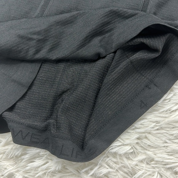 Lululemon Swiftly Tech Strappy Tank Black / Black - Picture 3 of 4